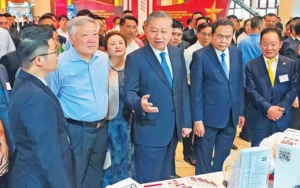 Bộ Tứ Trụ Cột: Đòn Bẩy Cho Kinh Tế Việt Nam Phát Triển Bền Vững